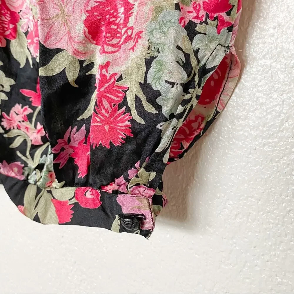 Beyond Vintage 100% Silk Floral V-Neck Top Size XS - Picture 4 of 10